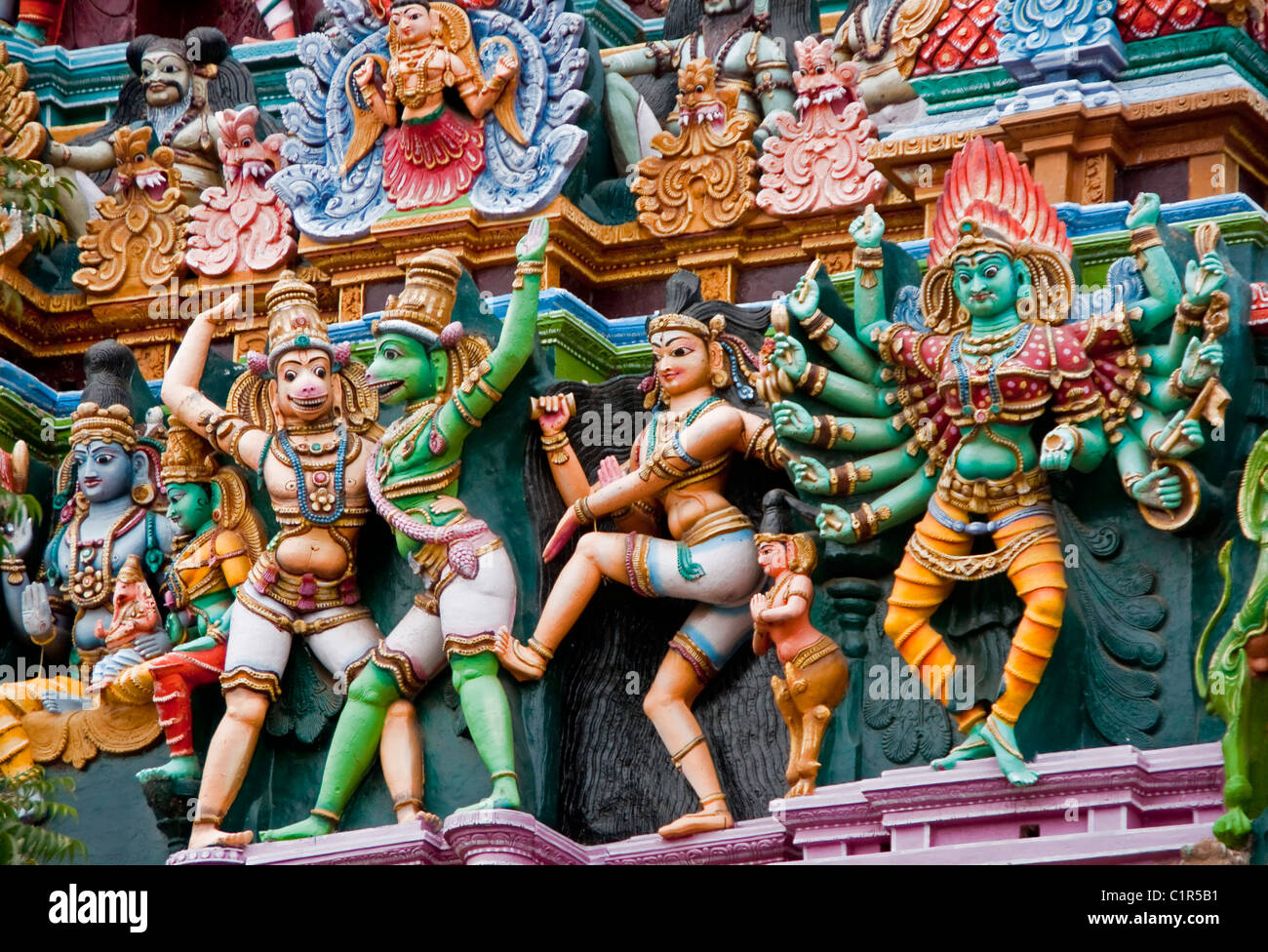 Detail der Figuren der hinduistischen Mythologie auf Sri-Meenakshi-Sundareswarar-Tempel in Madurai Stockfoto