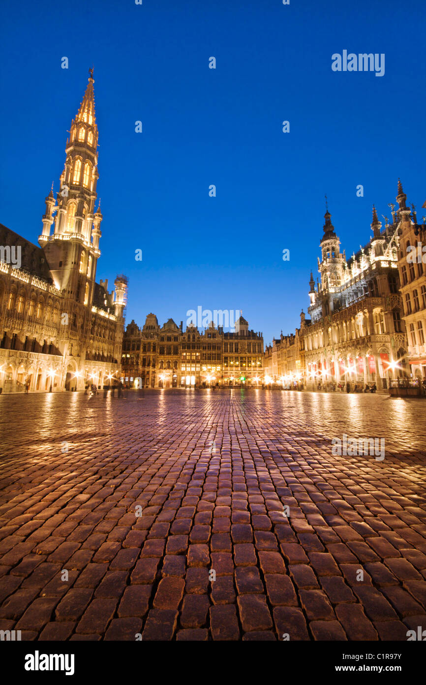 Grand-Place von Brüssel, Belgien (Nachtaufnahme) Stockfoto