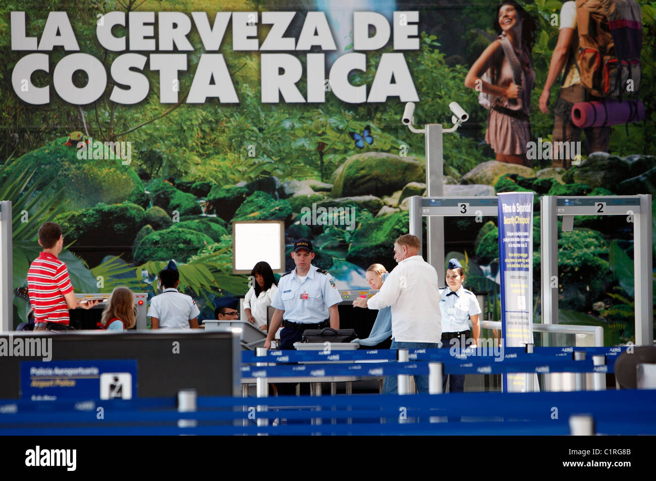 Abflüge Sicherheit Bereich, internationalen Flughafen Juan Santamaria, San Jose, Costa Rica Stockfoto