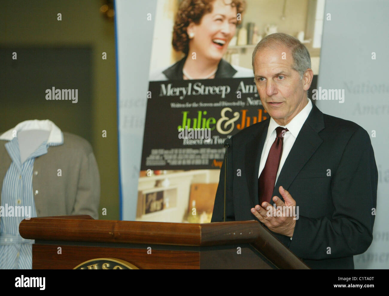 Brent D. Glass, Direktor des National Museum of American History Regisseur und Schriftsteller Nora Ephron der "Julie & Julia" und Stockfoto