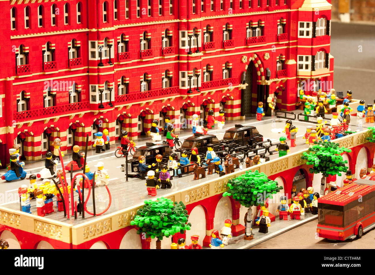 Eine Detailansicht eines Lego-Modells von St Pancras station Stockfoto