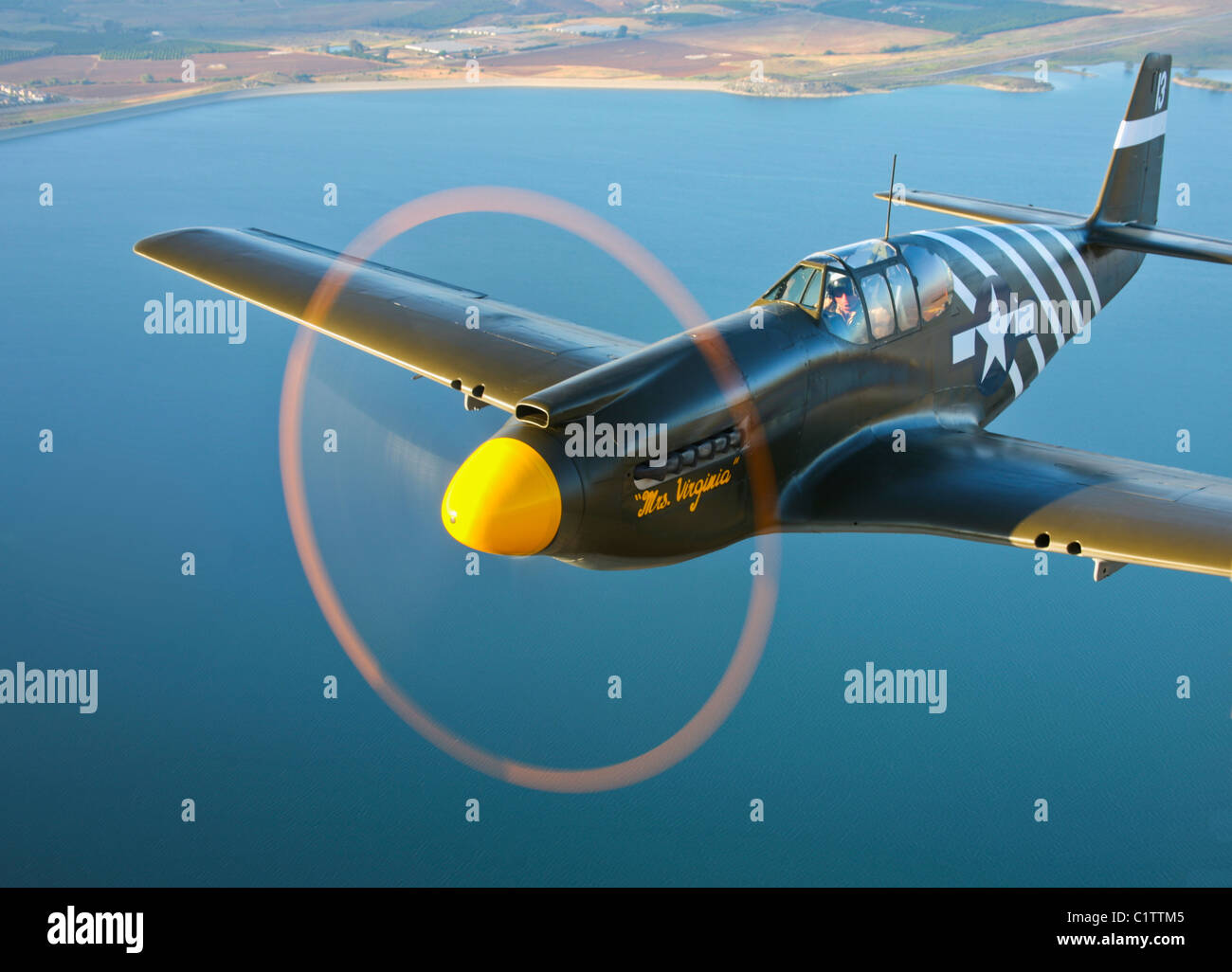 Ein P-51A Mustang im Flug in der Nähe von Chino, Kalifornien. Stockfoto