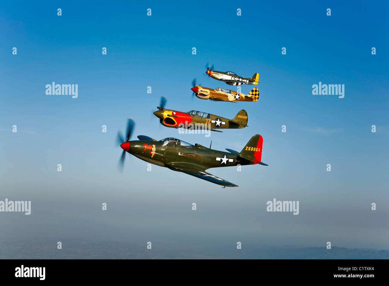 Uns Curtiss P 40 Kittyhawk Kampfflugzeuge Stockfotos und -bilder Kaufen ...