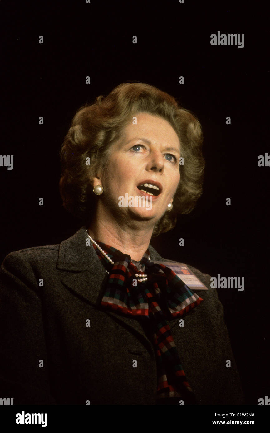 Premierministerin Margaret Thatcher auf dem Parteitag der konservativen, Blackpool, Großbritannien im Jahr 1985. Stockfoto