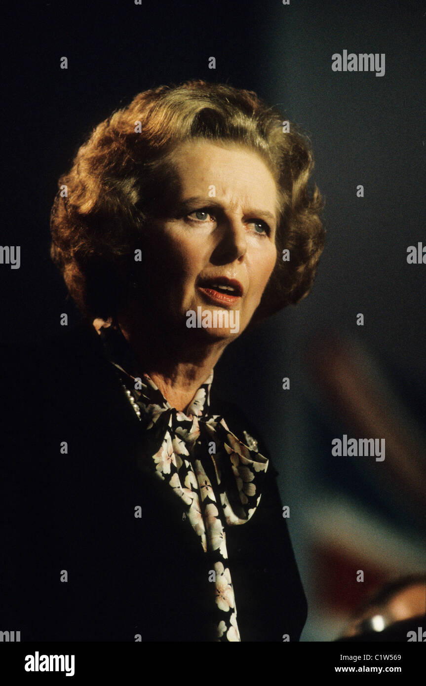 Premierministerin Margaret Thatcher auf dem Parteitag der konservativen, Blackpool, Großbritannien im Jahr 1985. Stockfoto