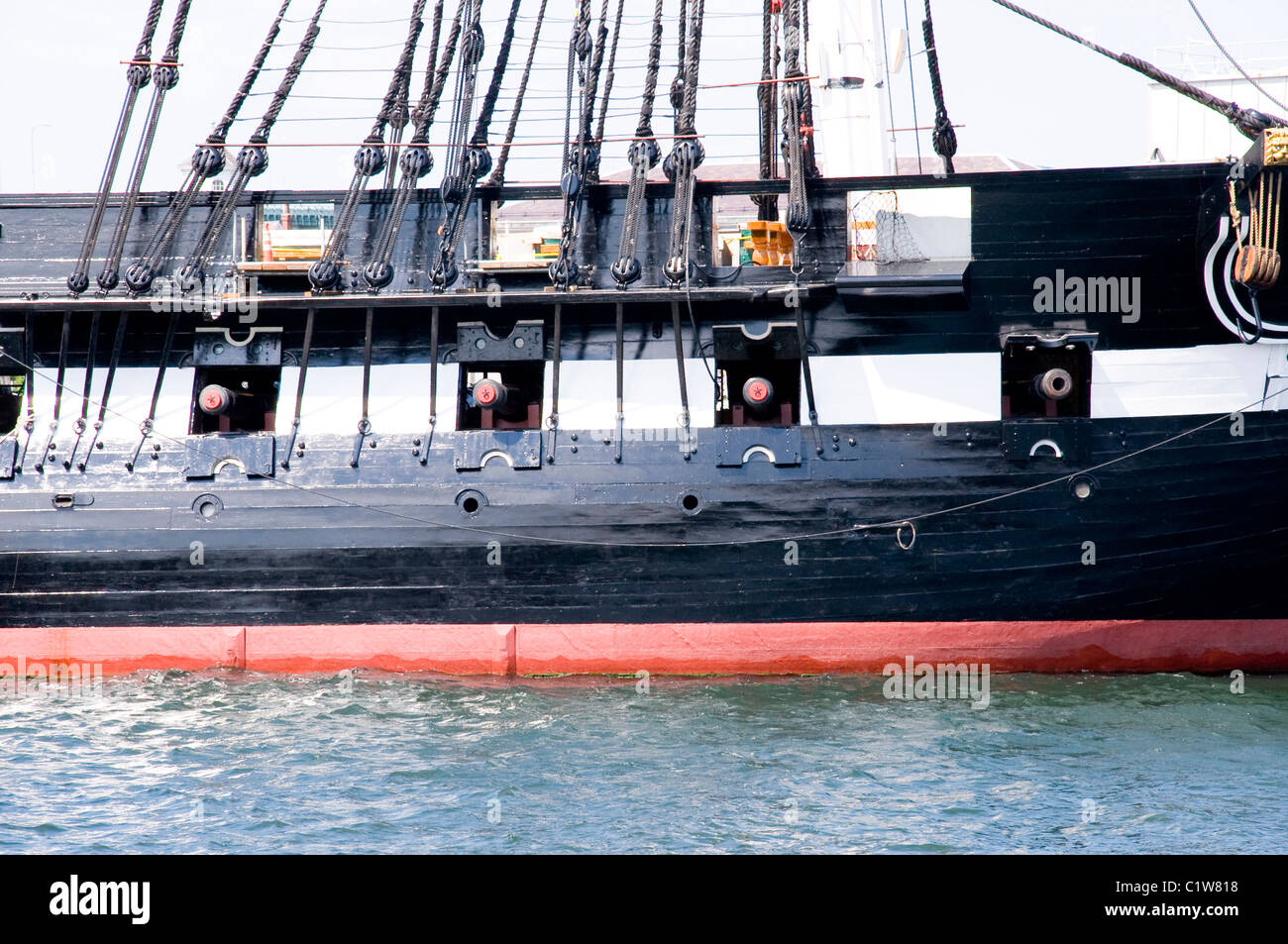 USA-Massachusetts-Boston-USS Verfassung Schiff über Charles River USS Constitution ist eine Holz-geschältes Dreimaster schwere Fregatte Stockfoto