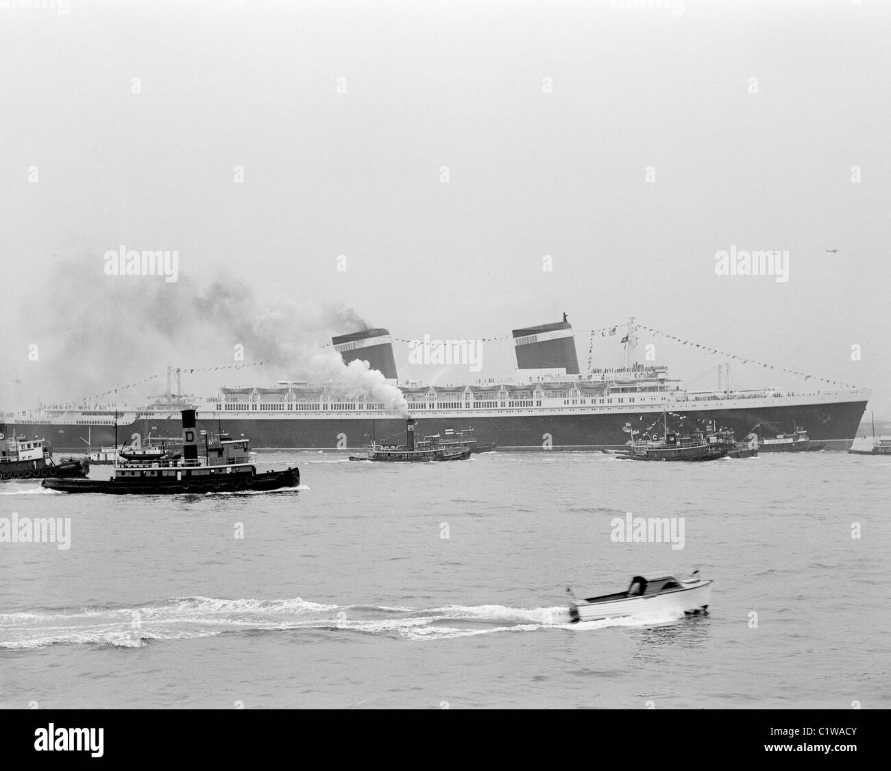 USA, New York City, Schiffe im Hafen von New York Stockfoto