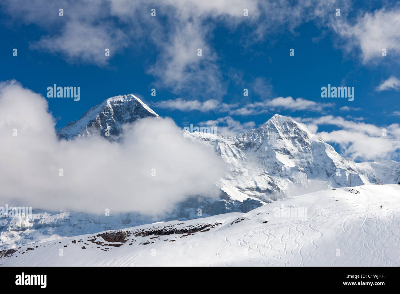 Berg; Eiger; Alpen; Schweiz; Schnee; Berner; Winter; Grindelwald; Europäische; Oberland; Blau; kalt; Bern; Piste; Ski; Schweizer Stockfoto