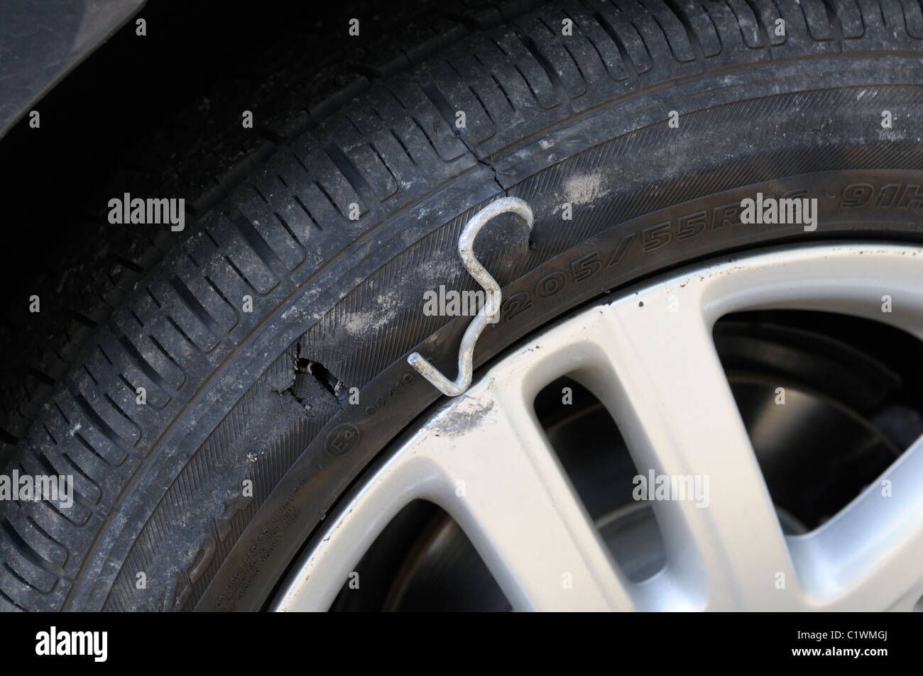 Flache, punktiert Reifen Stockfoto
