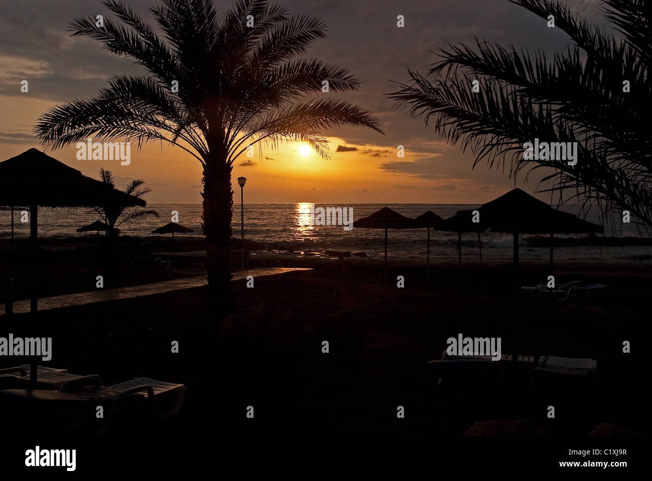 Sonnenuntergang über Chlorakas Pafos-Zypern Stockfoto