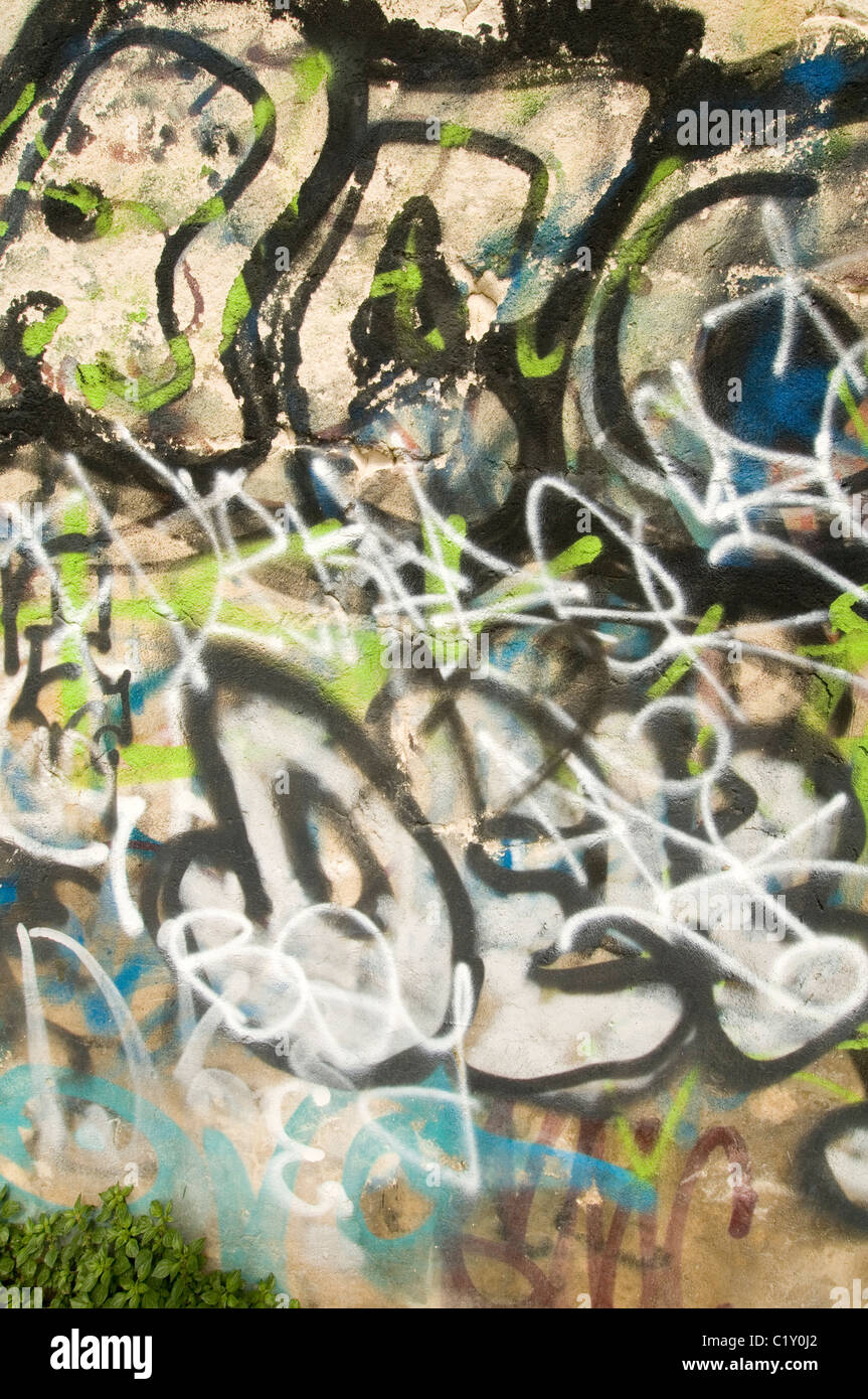 Graffiti, street-Art-Tag Tags tagging Spray Pint gemalt, Bande Kultur Farbe Farbe Farben Künstler künstlerische belästigten vandal Stockfoto