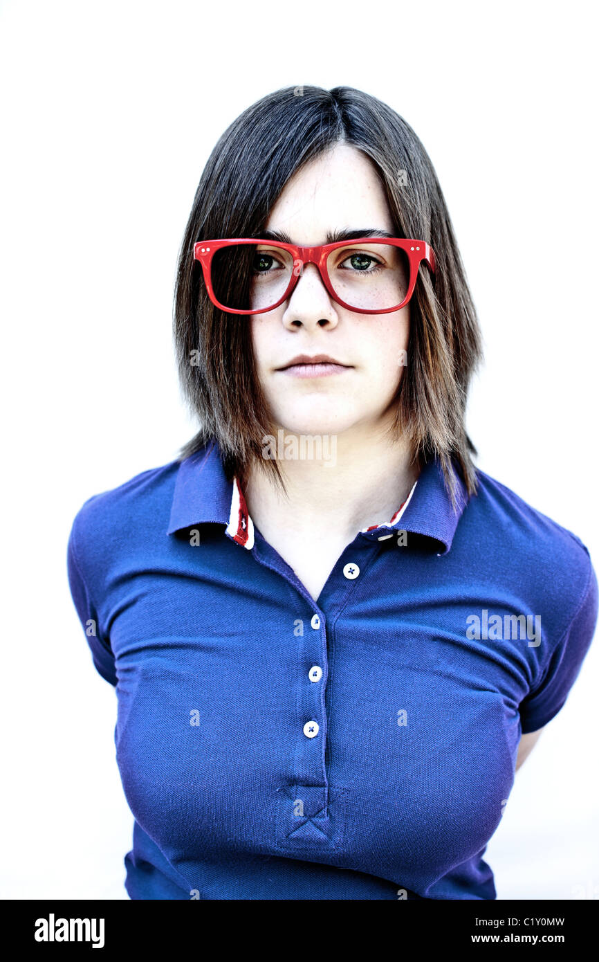 Ein junges Mädchen mit funky roten Brille Stockfoto