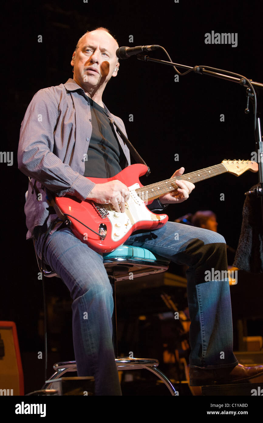 Mark Knopfler führen auf das Konzert in Budapest, Ungarn, 2010. Stockfoto