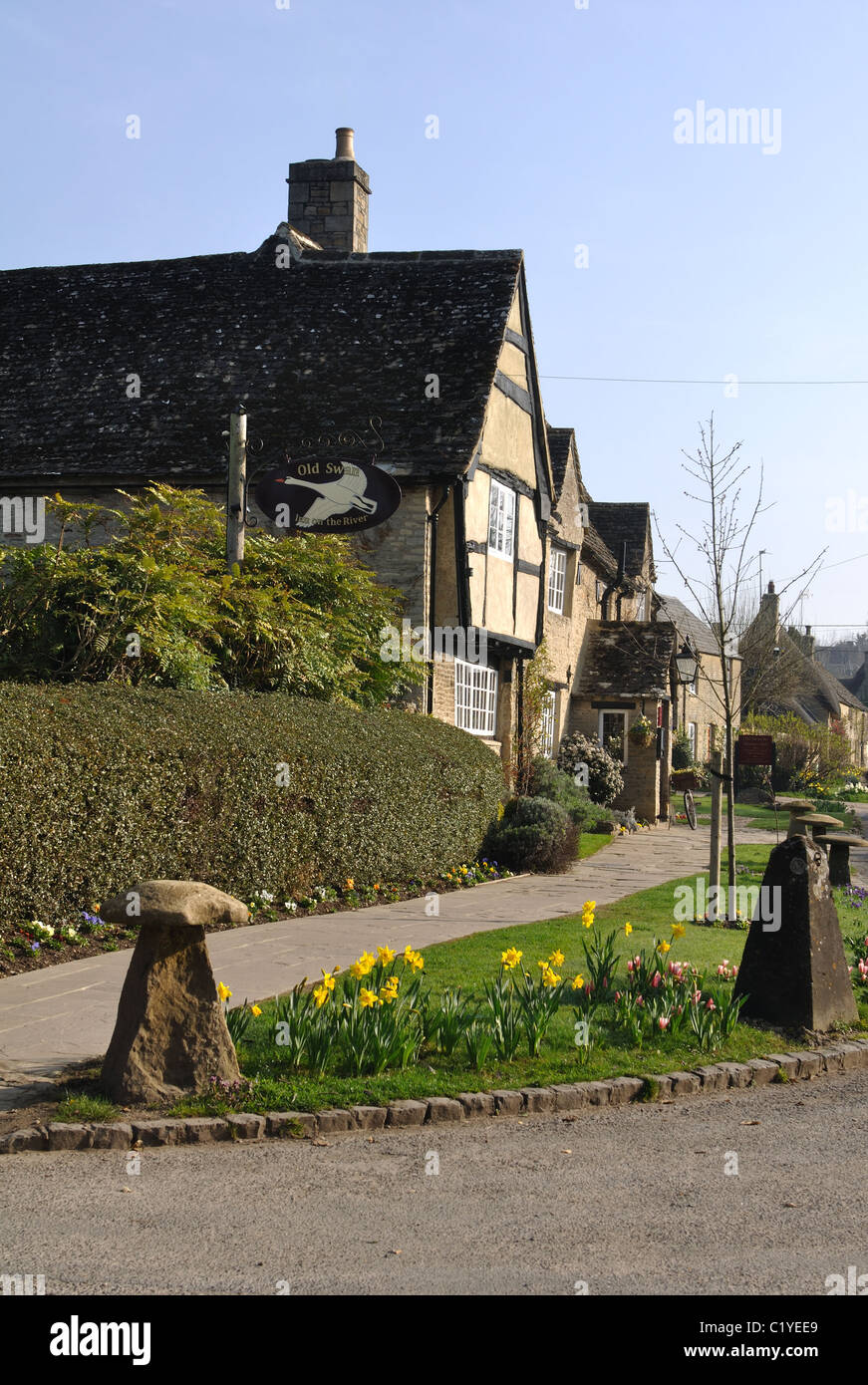 Das Old Swan und Münster Mühle Hotel, Minster Lovell, Oxfordshire, England, UK Stockfoto