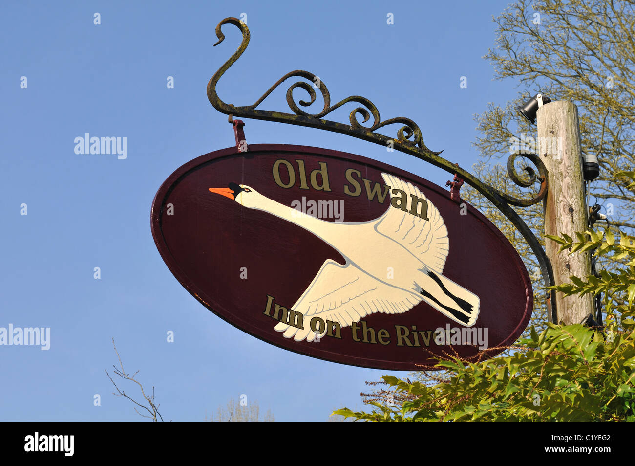 Old Swan Zeichen, Minster Lovell, Oxfordshire, England, UK Stockfoto