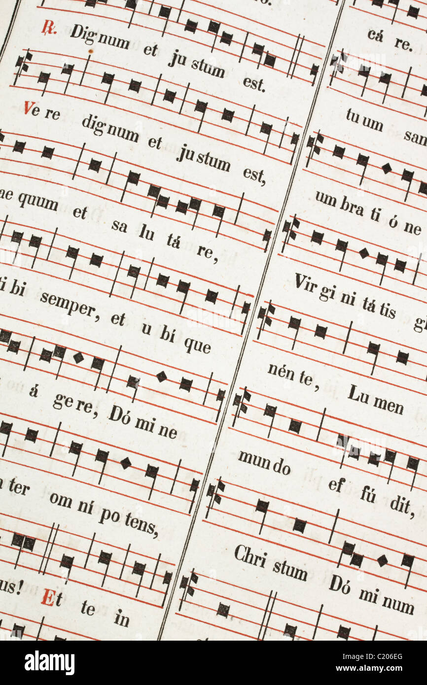 Eine alte Liederbuch und Missale eines Priesters Stockfoto