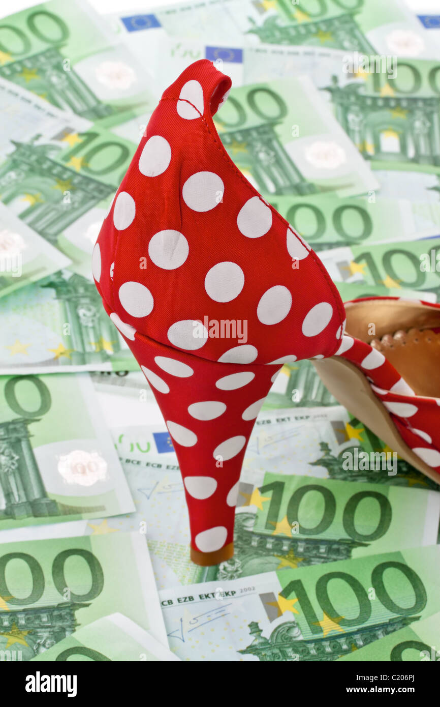 Euro-Geldscheine Und Damen High heels Stockfoto