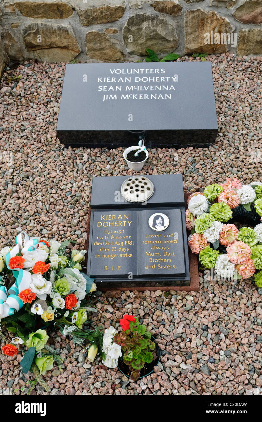 Sean McIlvenna, Jim McKernan, Kieran Doherty begraben an der Republikanischen Grundstück in Milltown Friedhof, Belfast, Nordirland Stockfoto