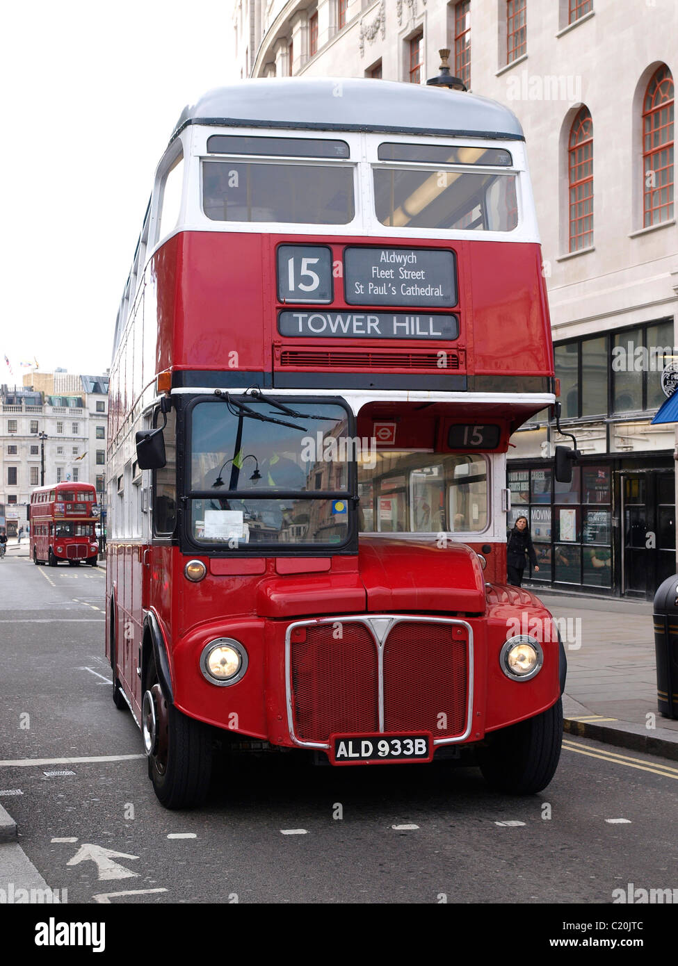 Nummer 15 roten Doppeldecker London Bus Stockfoto