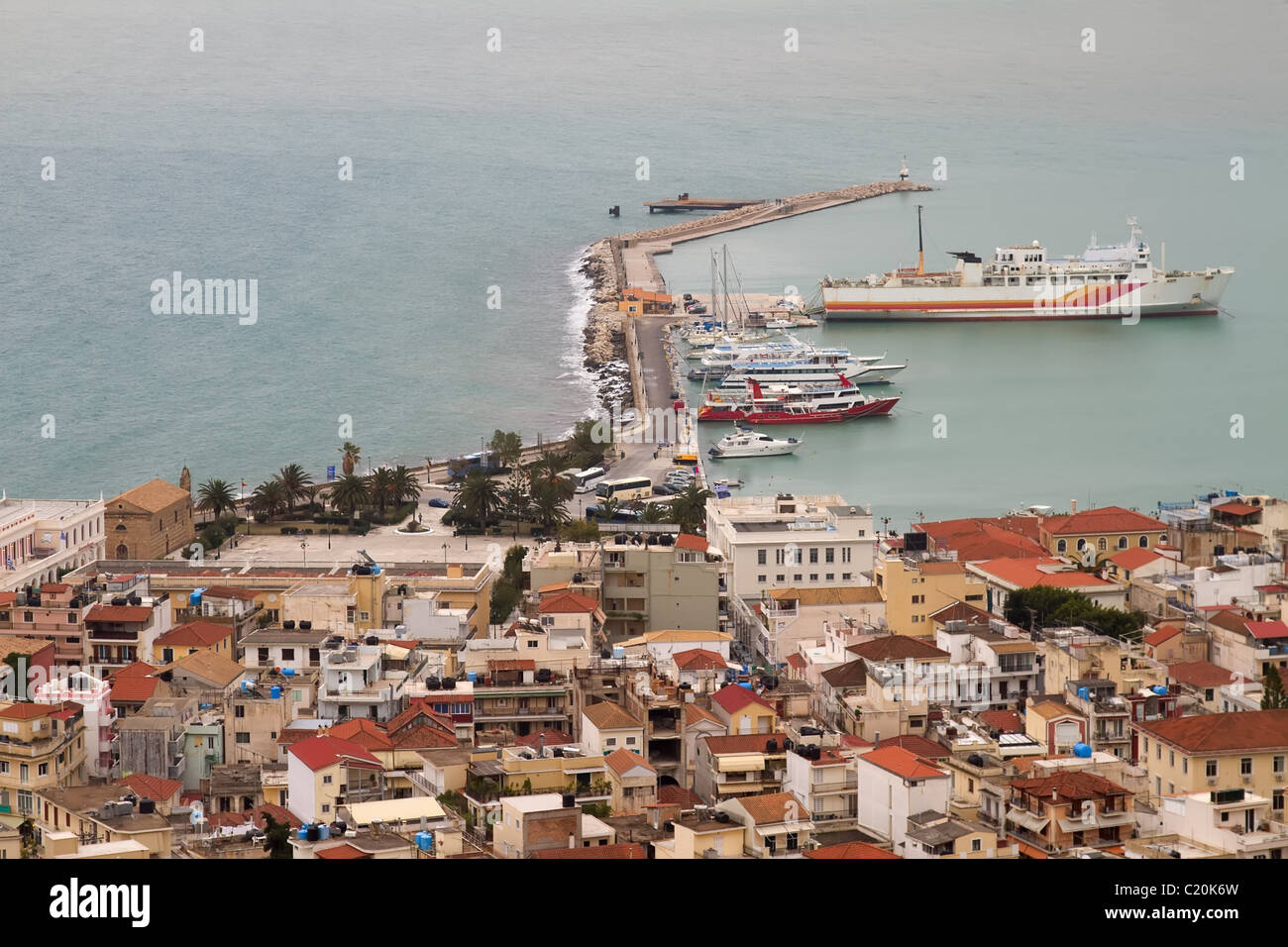 Ein Teil des Hafens und der Stadt von Zakynthos, Griechenland Stockfoto