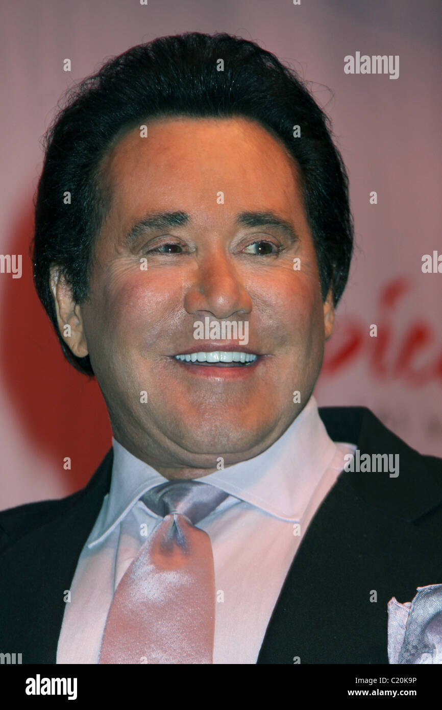 Wayne Newton feiert 50 Jahre auf dem Streifen mit einem neuen zeigen