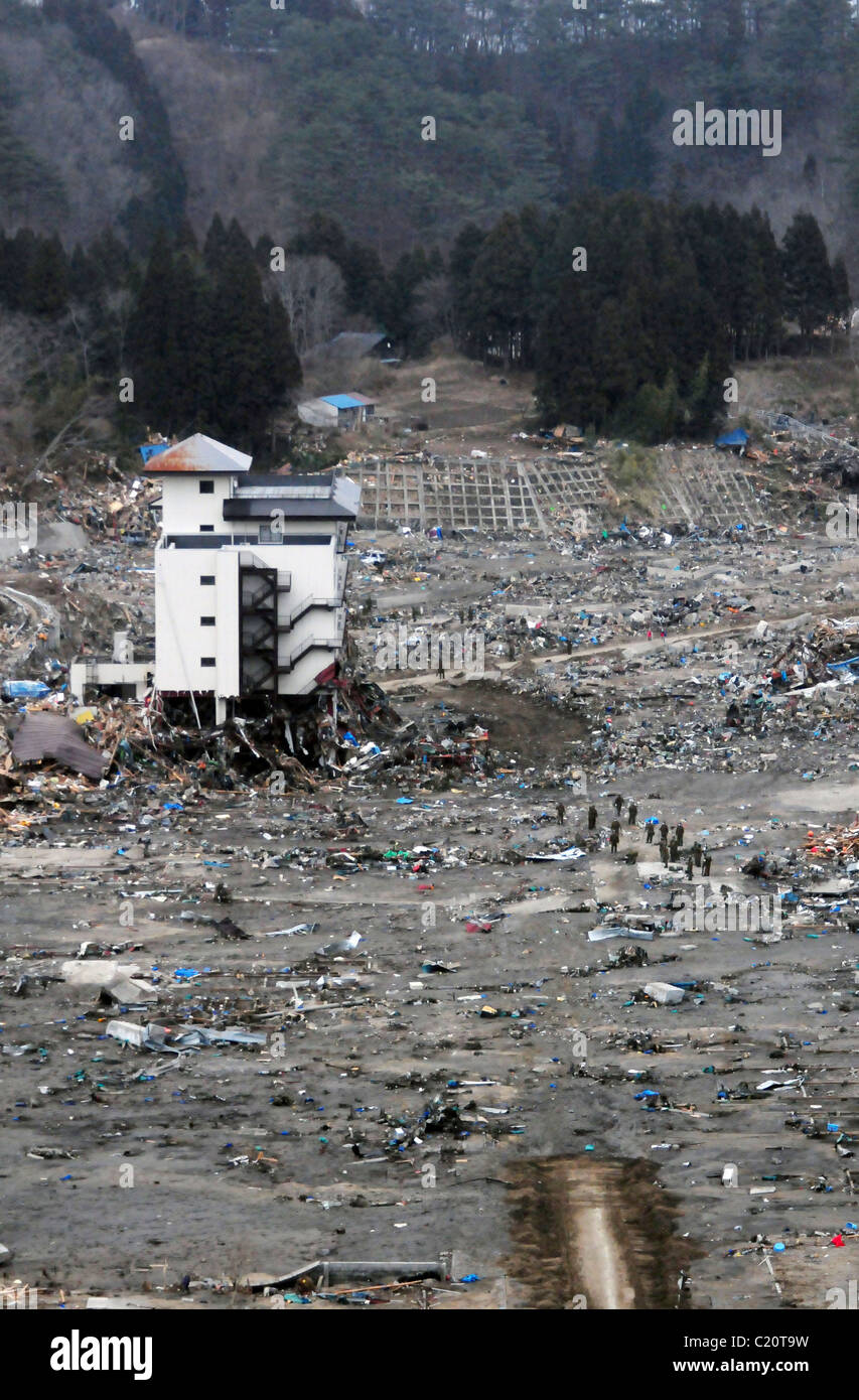 Luftaufnahme 15. März 2011 zeigt die verwüstete Stadt von Wakuya, Japan nach dem Erdbeben + nachfolgende Tsunami getroffen. Stockfoto