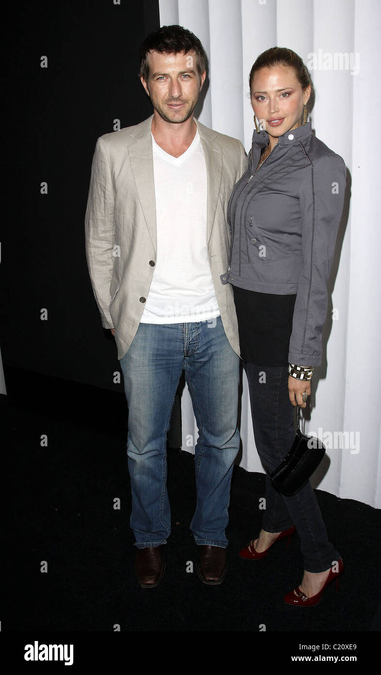 Rhett Giles und Estella Warren Mi-6 Nachtclub-grand Opening-Party findet im Mi-6 Nachtclub - Ankünfte West Hollywood, Stockfoto