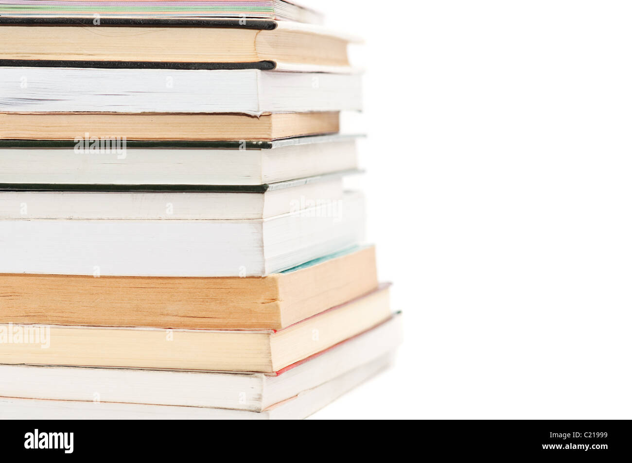 Stapeln von Büchern, Nahaufnahme Bild vor einem weißen Hintergrund Stockfoto