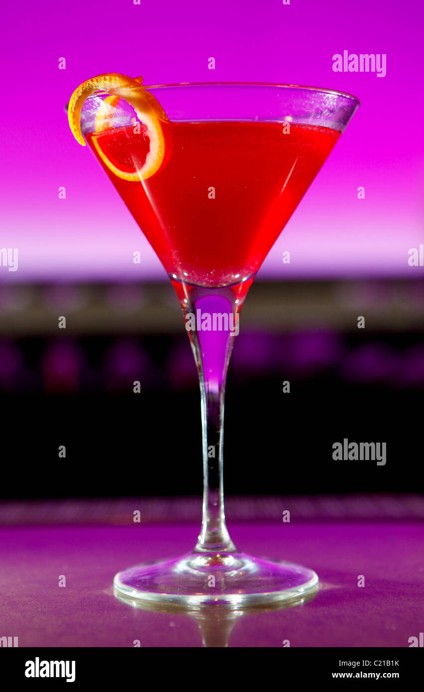 Frucht-Cocktail in einer Bar. Stockfoto
