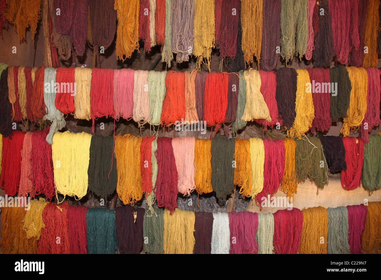 Mehrfarbige Garn im Heiligen Tal Peru Stockfoto