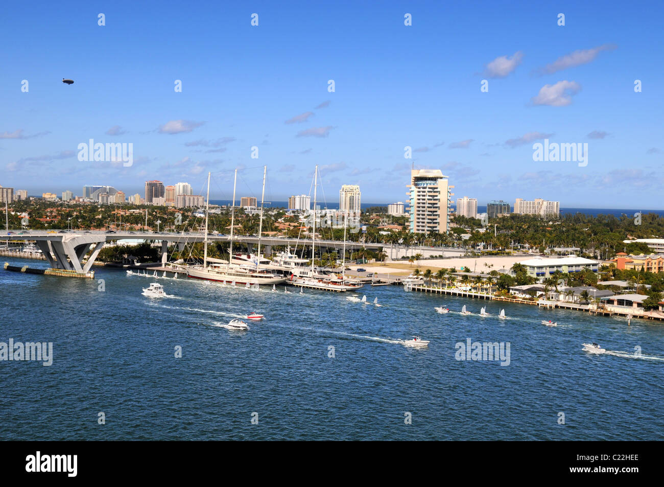 Hafen von Fort Lauderdale im sonnigen Tag Stockfoto