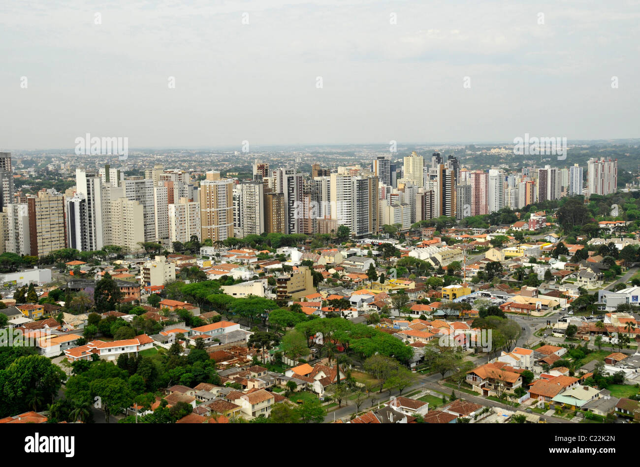 Luftaufnahme der Innenstadt von Curitiba, Paraná, Brasilien Stockfoto