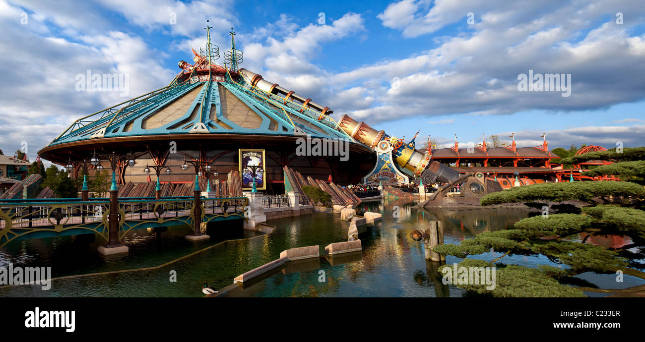 Space Mountain im Euro Disneyland Paris Frankreich. Studio Lupica Stockfoto