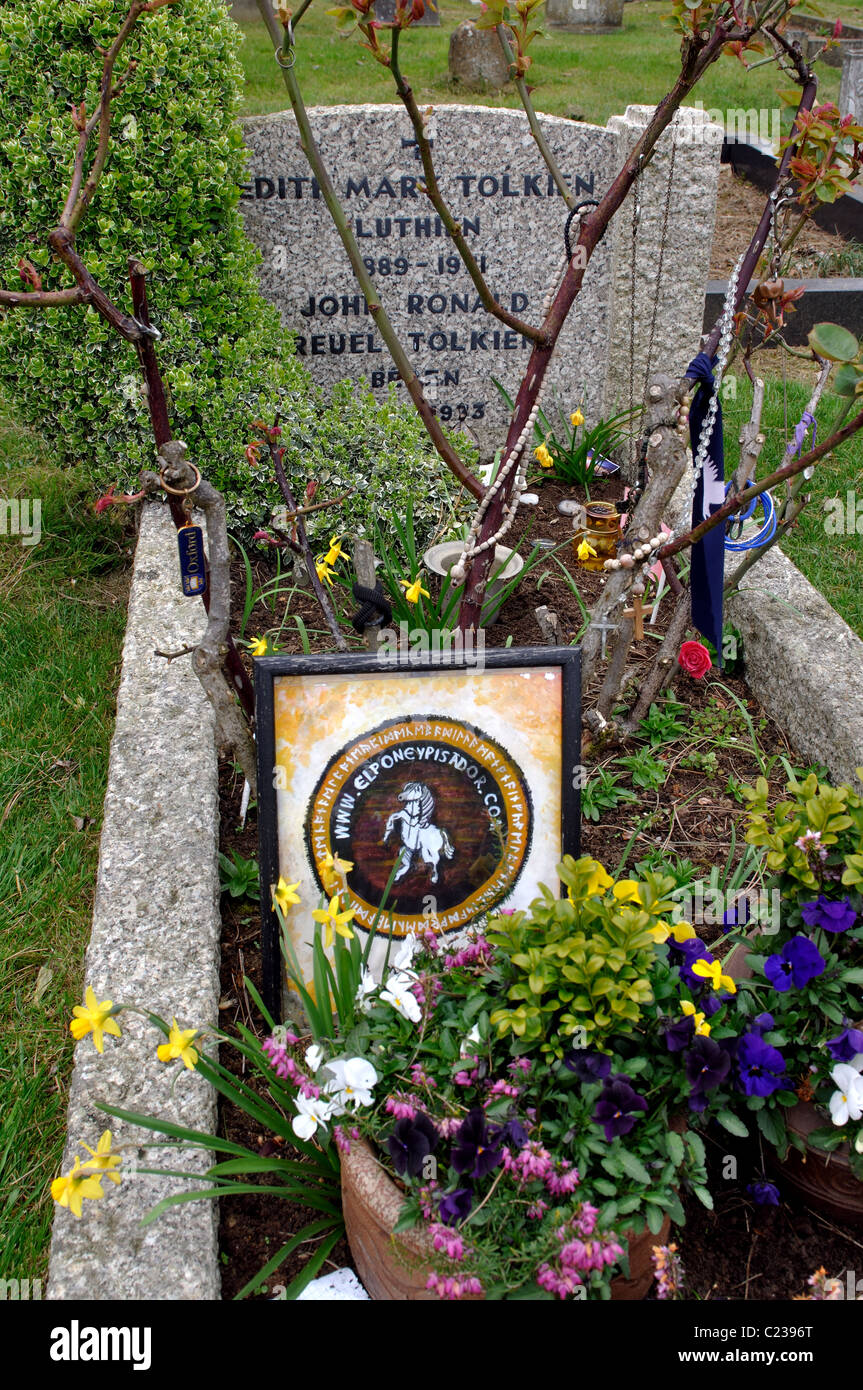 Grab von J.r.r Wolvercote Cemetery in Oxford, UK Stockfoto