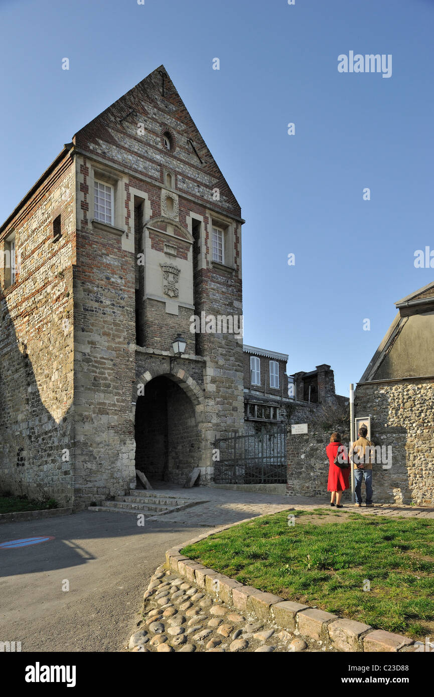 Das Tor von Nevers / Porte de Nevers in Saint-Valery-Sur-Somme, der Baie de Somme, Picardie, Frankreich Stockfoto