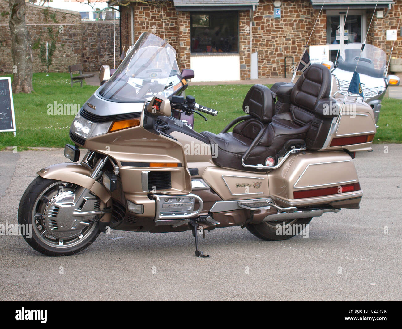 Honda Goldwing Motorrad, Bude, Cornwall, UK Stockfotografie - Alamy