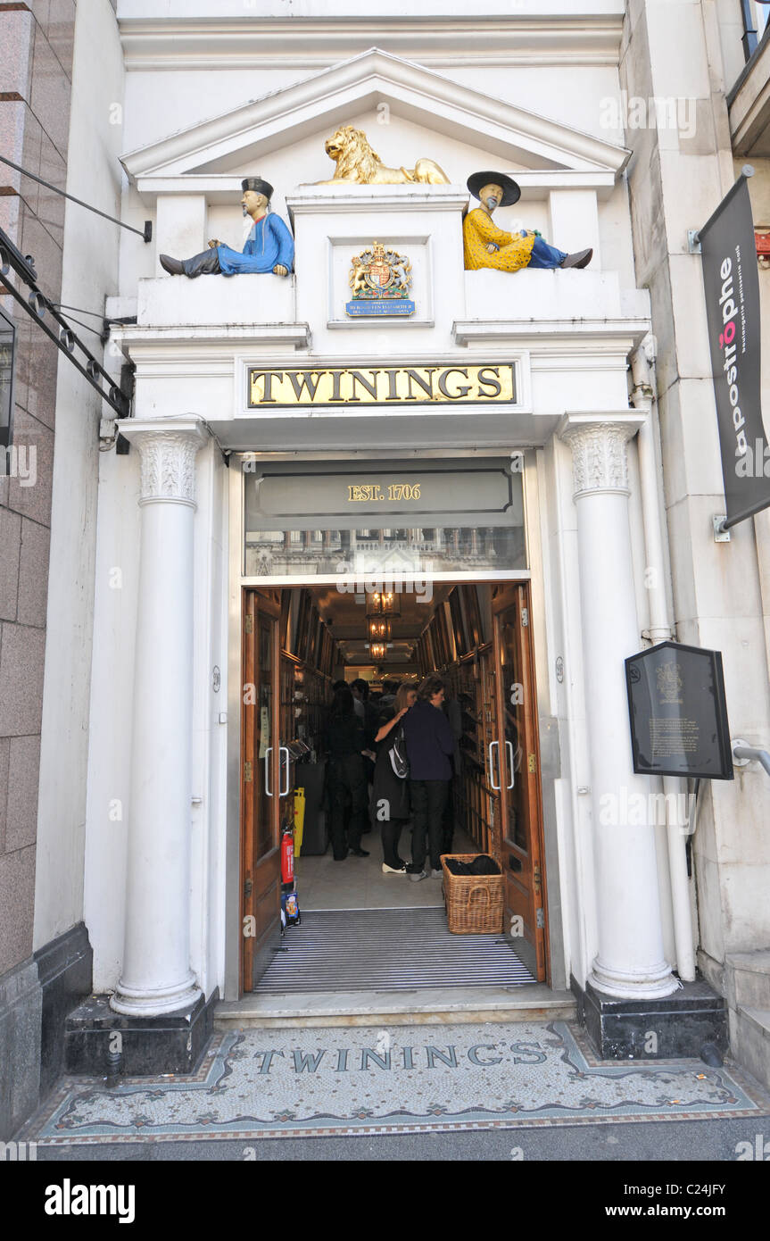 Twinings Tee-Shop in der Nähe von The Royal Courts of Justiz Tempel London English Tea Company Stockfoto