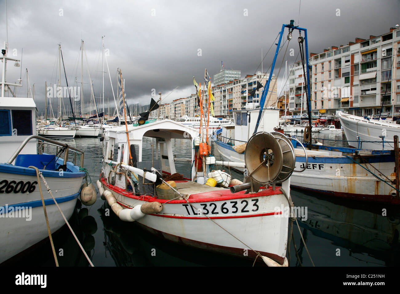 Hafen in Thoulon, Var, Provence, Frankreich. Stockfoto