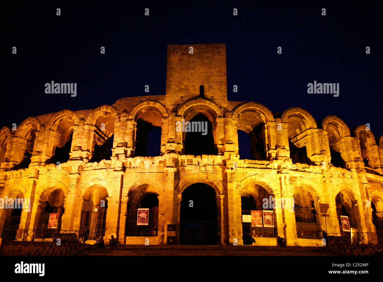 Les Arènes Roman Amphitheater, Arles, Provence, Frankreich. Stockfoto