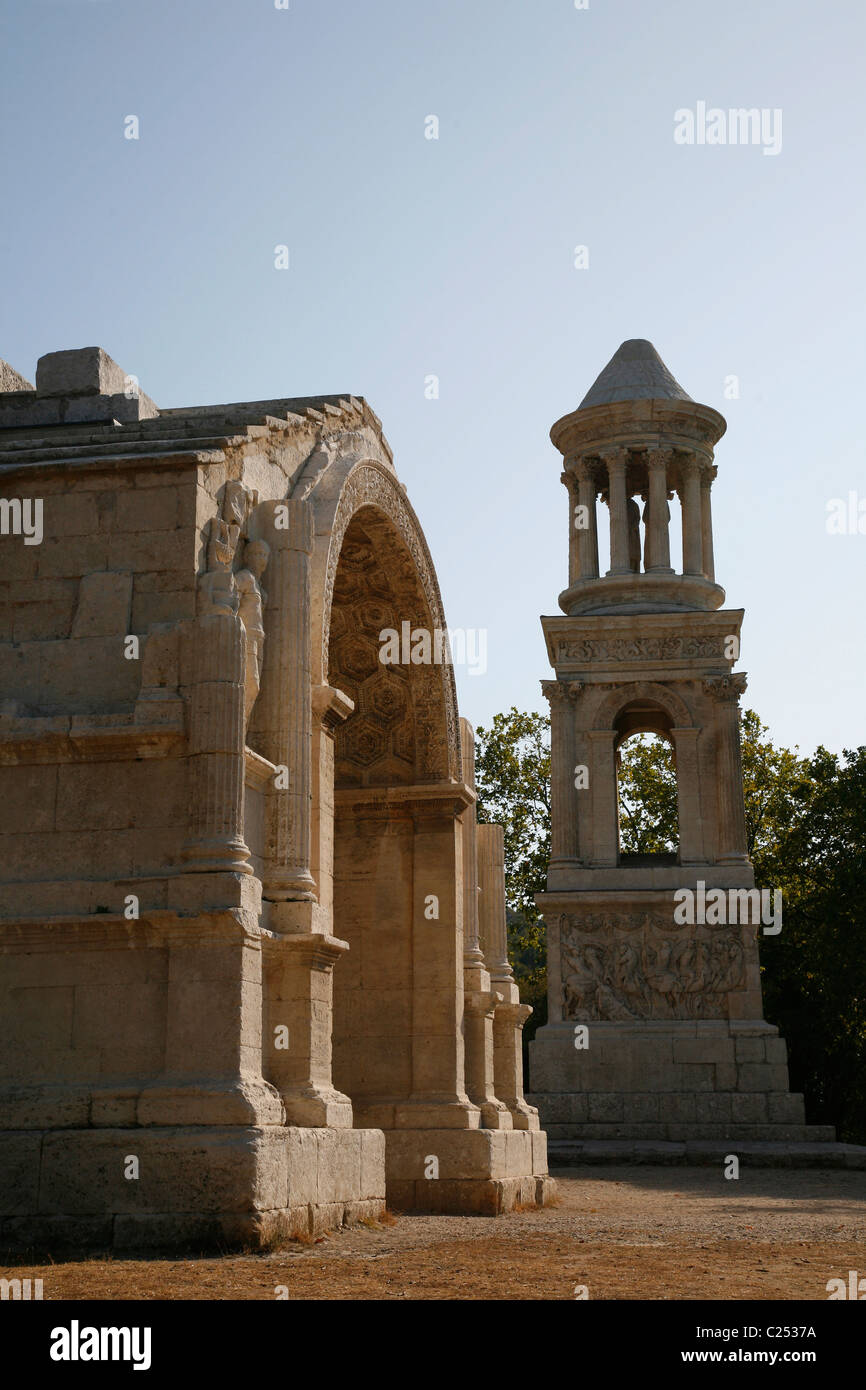 Les Antiques archäologische Stätte in der Nähe von St Remy de Provence, gegründet du Rhône, Provence, Frankreich. Stockfoto