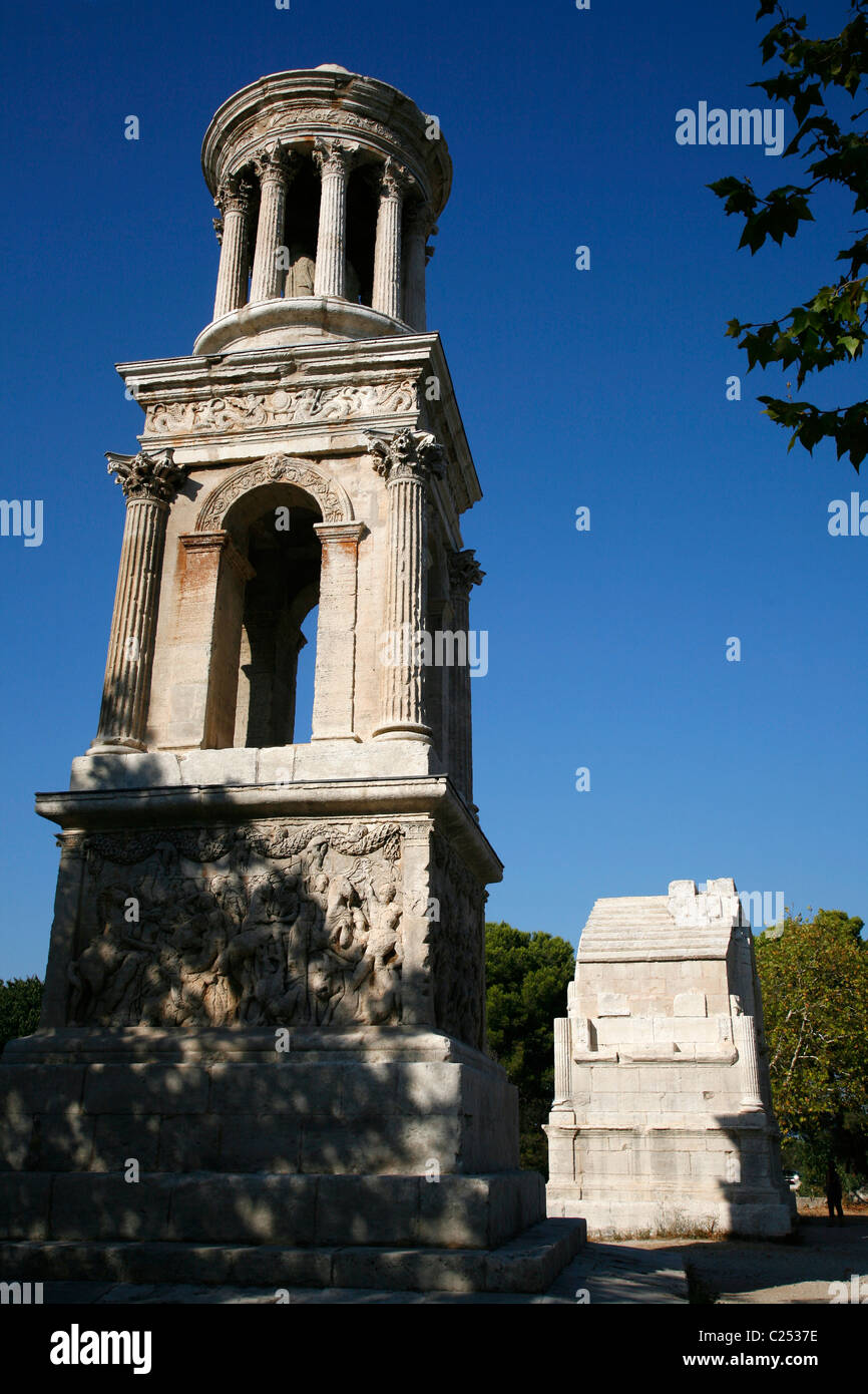 Les Antiques archäologische Stätte in der Nähe von St Remy de Provence, gegründet du Rhône, Provence, Frankreich. Stockfoto