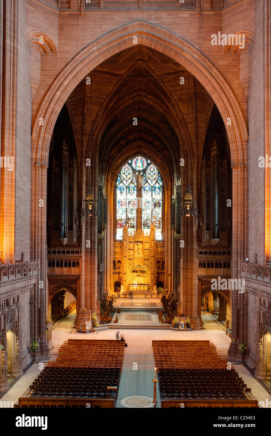 Blick auf das Kirchenschiff, im Inneren der Kathedrale von Liverpool, Liverpool Stockfoto