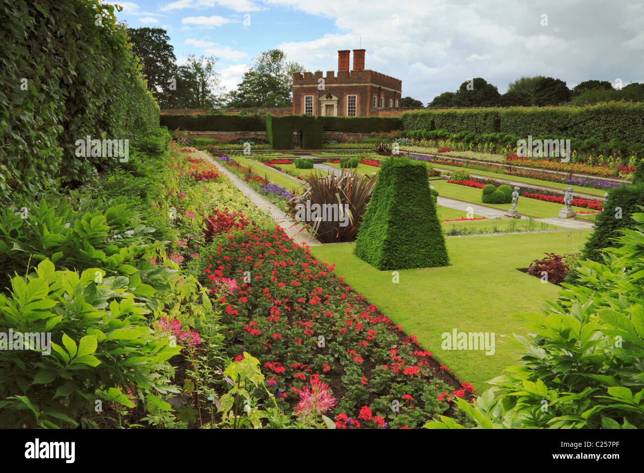 Der Teich Garten und Bankett Hall, Hampton Court Palace Stockfoto