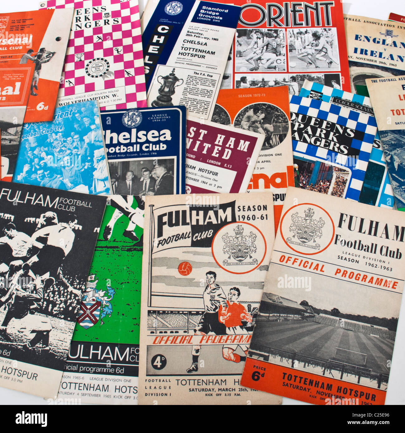 Sammlung von 1960 UK Fußball Programme Stockfoto