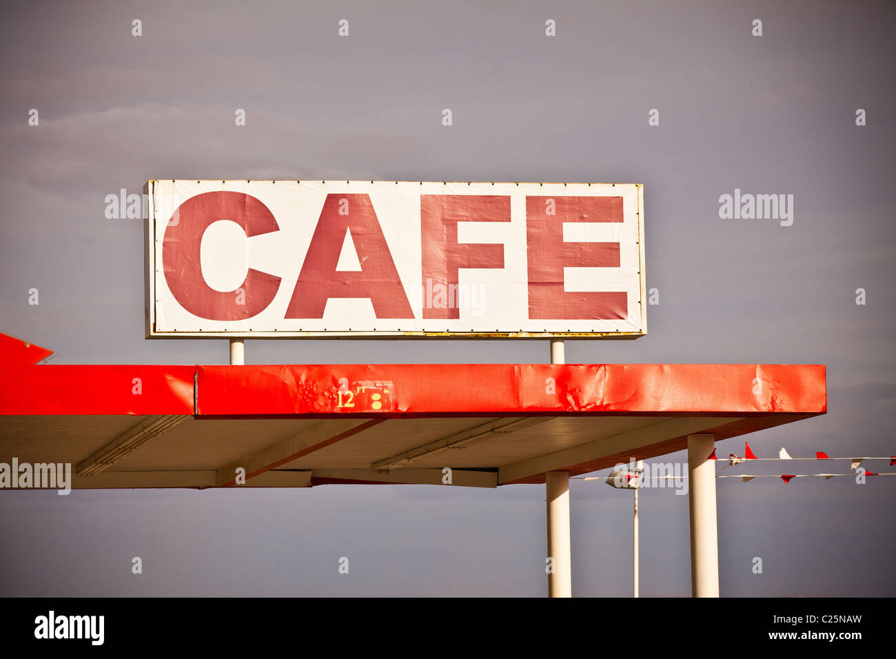 Roys Motel & Cafe, historisches Wahrzeichen entlang der alten Route 66 in der Mojave-Wüste Amboy, CA Stockfoto