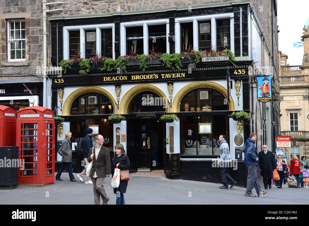 Deacon Brodie Taverne auf der Royal Mile in Edinburgh Stockfoto