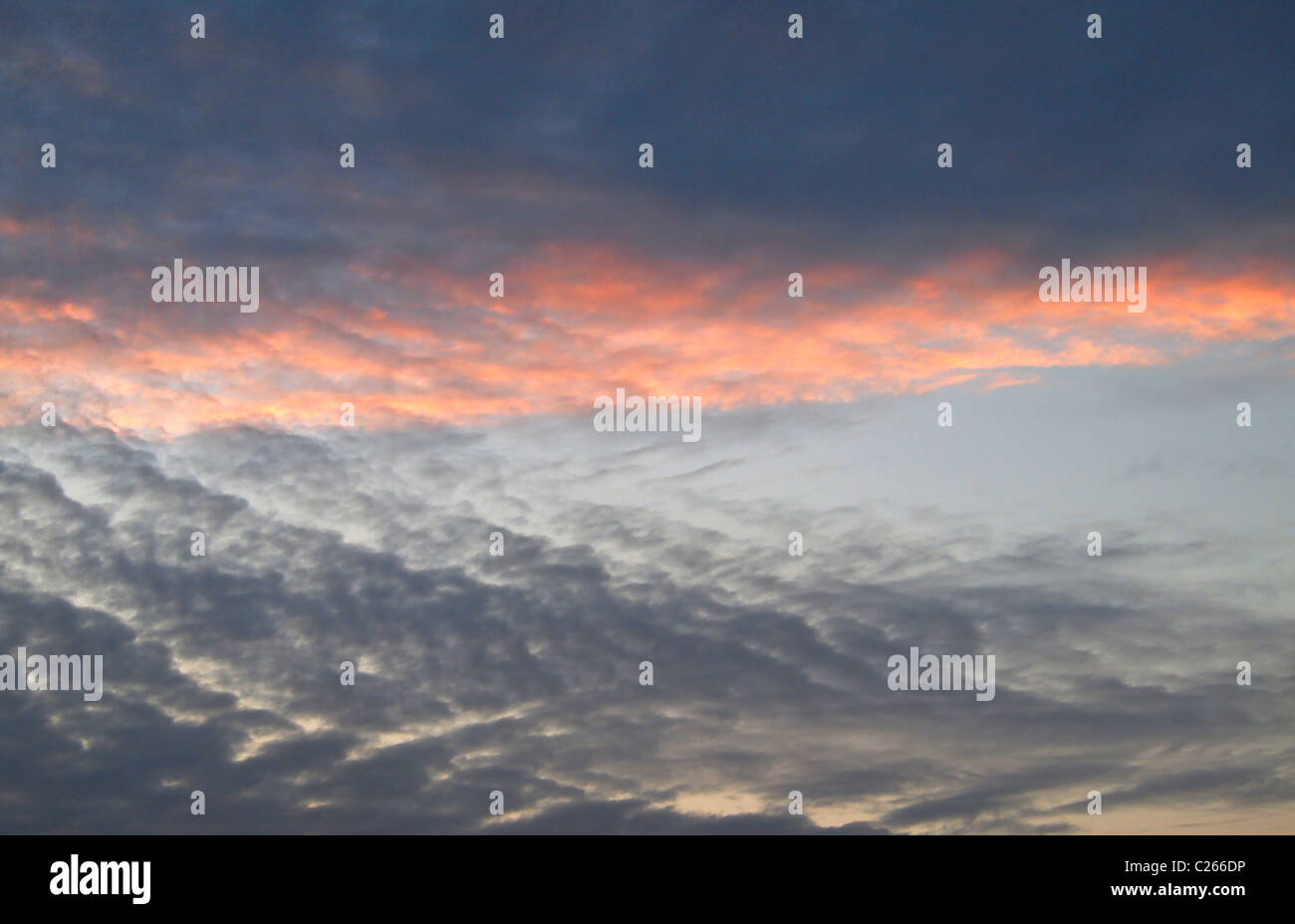 Wolkenhimmel Sonnenuntergang Stockfoto