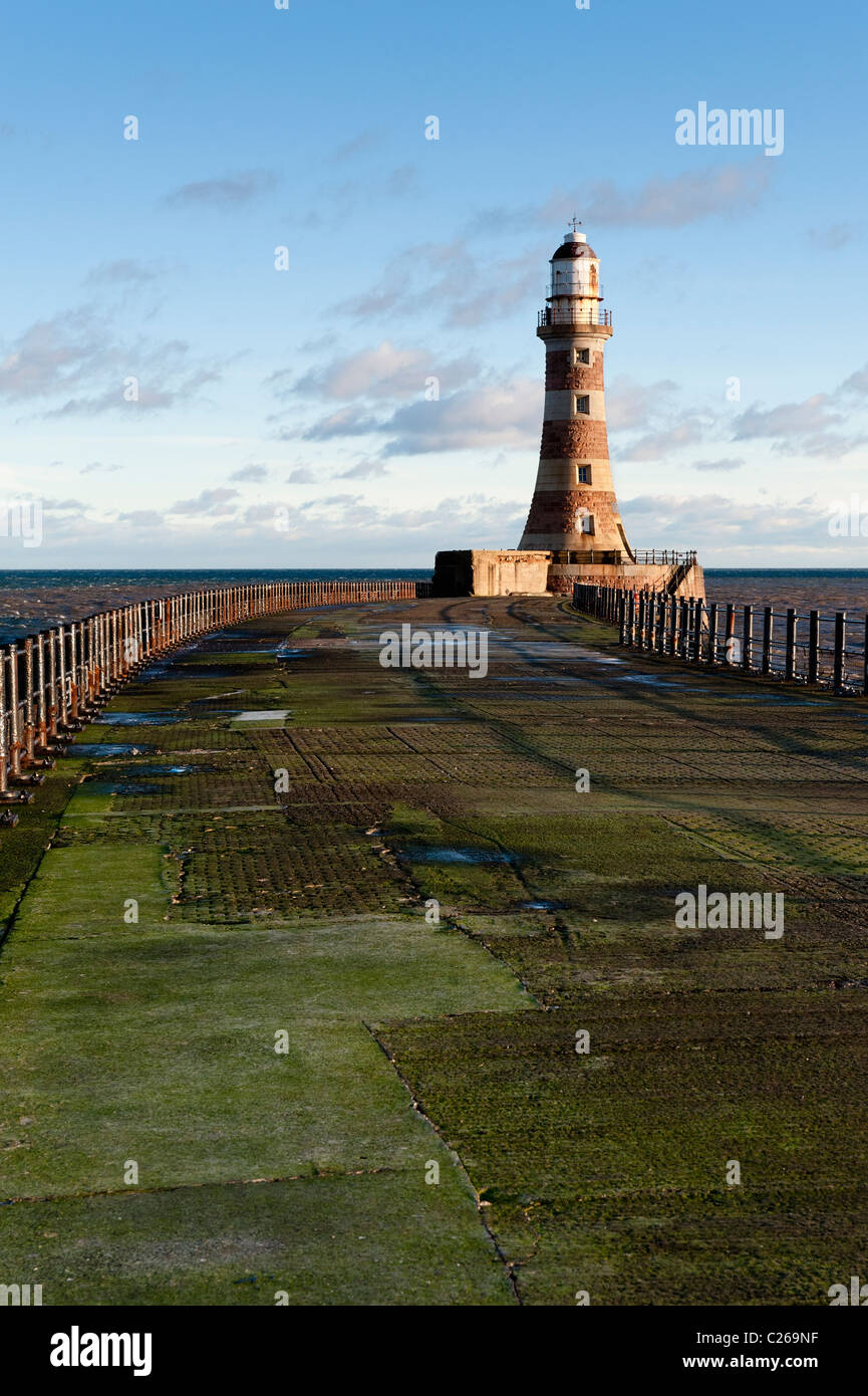 Leuchtturm auf Roker Pier. Stockfoto