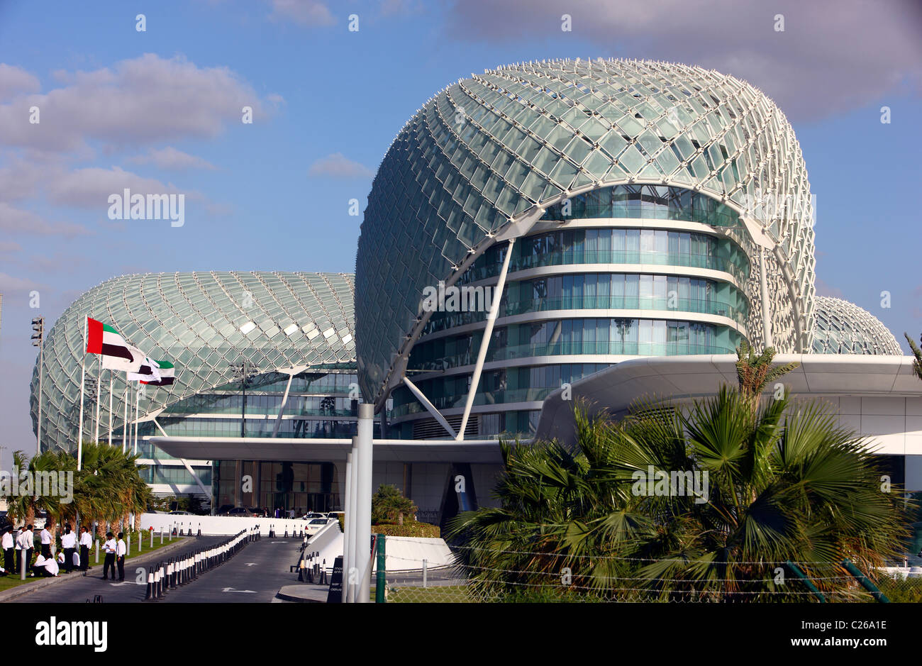 Yas Hotel auf Yas Island, Teil der Formel1 Rennstrecke, Design-Hotel auf Yas-Island, Abu Dhabi, Vereinigte Arabische Emirate. Stockfoto