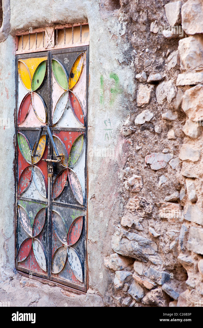 Traditionelle omanische Tür Stockfoto